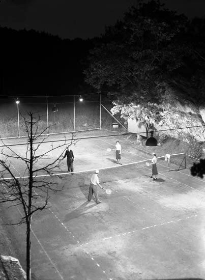 POL-DN: Einbruch im Tennisclub