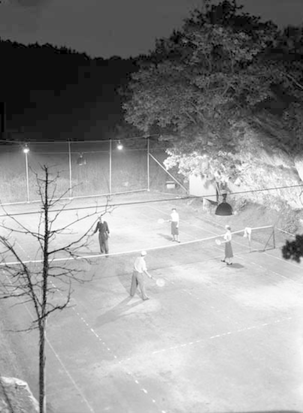 POL-DN: Einbruch im Tennisclub