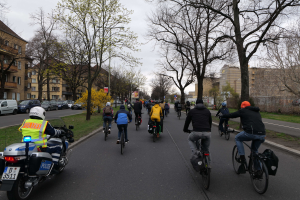 POL-DE: Breckerfeld: Radfahrer stürzt und erleidet schwere Verletzungen - Keine Hinweise auf äußere Einwirkung