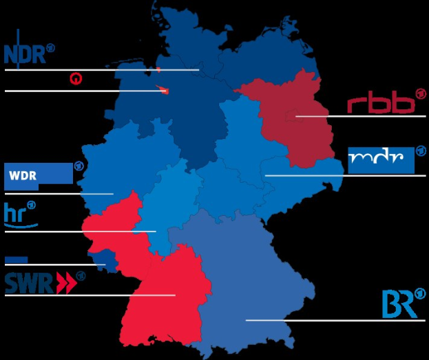 Eine Deutschlandkarte mit in Rot und Blau hervorgehobenen Bundesländern, die die Ergebnisse der Wahl 2016 zeigen, einschließlich der Namen der Kandidaten und detaillierter Wahltermine.